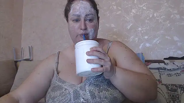 Amy August online show from 03-09-25, 07:01