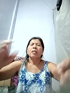 Snapshot of TropicalFlower chatting on 01-12-26, 10:59 TropicalFlower online show from 01-12-26, 10:59