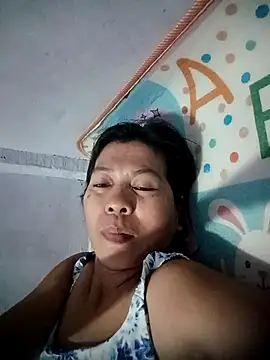 Snapshot of TropicalFlower chatting on 01-19-26, 12:09 TropicalFlower online show from 01-19-26, 12:09