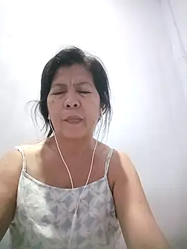 Snapshot of TropicalFlower chatting on 02-02-26, 02:05 TropicalFlower online show from 02-02-26, 02:05