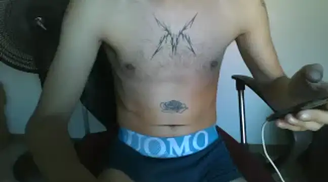 Snapshot of venenus chatting on 01-06-25, 07:02 venenus online show from 01-06-25, 07:02