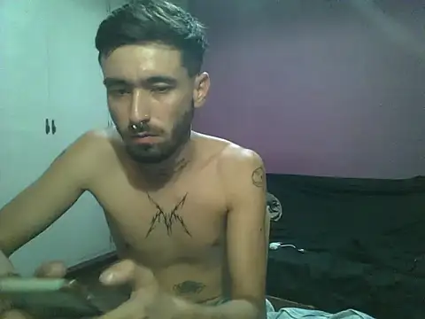 Snapshot of venenus chatting on 02-08-25, 01:11 venenus online show from 02-08-25, 01:11