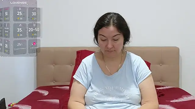 BBW MILF 4U online show from 10-23-25, 06:34