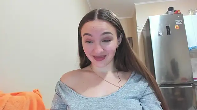 Snapshot of Naughty_Molly chatting on 01-02-25, 03:08 Naughty Molly online show from 01-02-25, 03:08