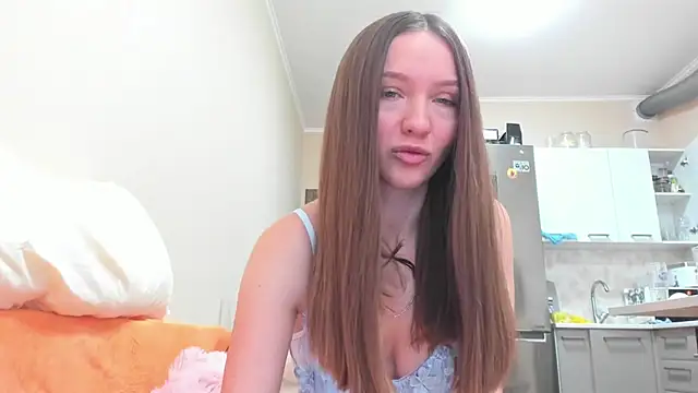 Snapshot of Naughty_Molly chatting on 09-24-25, 12:08 Naughty Molly online show from 09-24-25, 12:08