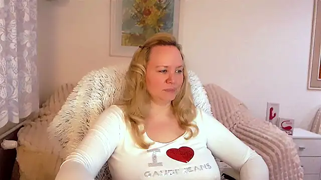 Sarah4you online show from 02-02-25, 04:11