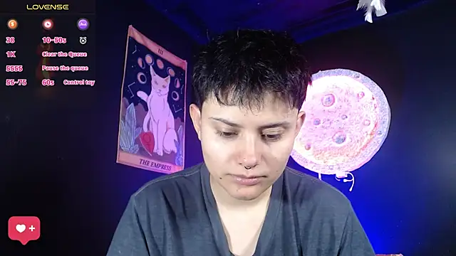 girl intense444 online show from 11-19-25, 12:49