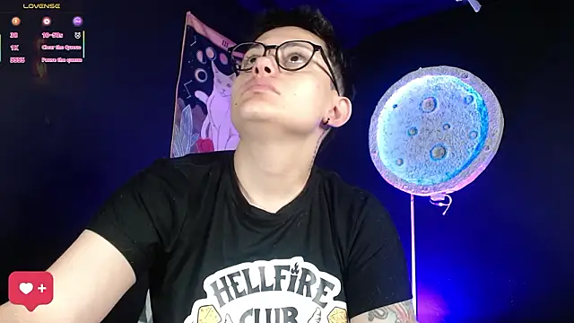 Snapshot of girl_intense444 chatting on 02-13-26, 12:34 girl intense444 online show from 02-13-26, 12:34