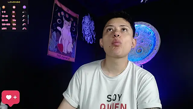 Snapshot of girl_intense444 chatting on 02-17-26, 01:07 girl intense444 online show from 02-17-26, 01:07