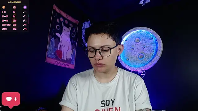 Snapshot of girl_intense444 chatting on 02-18-26, 12:45 girl intense444 online show from 02-18-26, 12:45