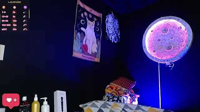 Snapshot of girl_intense444 chatting on 02-21-26, 01:12 girl intense444 online show from 02-21-26, 01:12