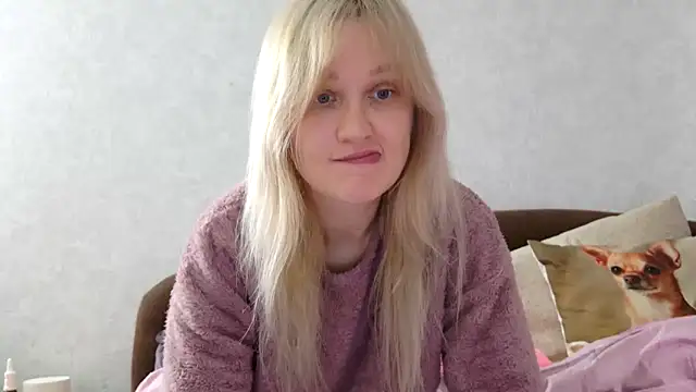 ModelEva online show from 10-11-25, 09:19