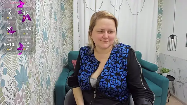 ScarlettSoft online show from 12-30-24, 05:37