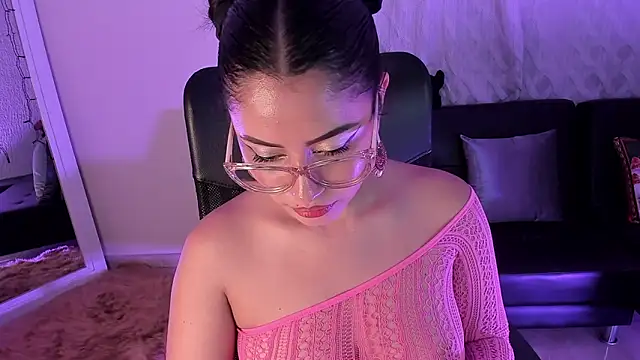 PaulinaBelushi online show from 12-21-24, 01:15