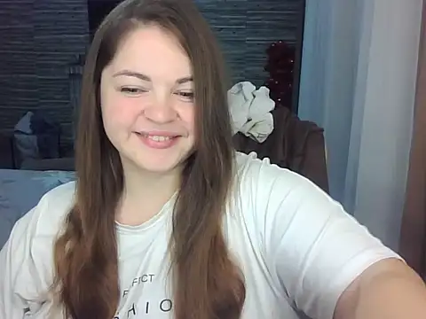 Snapshot of cute__cherry chatting on 10-24-25, 07:21 cute  cherry online show from 10-24-25, 07:21