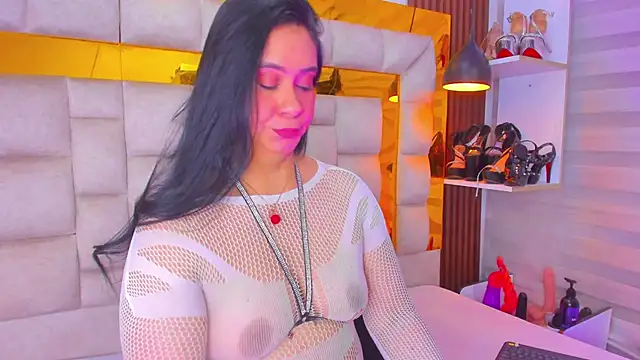 bigass monic online show from 02-06-26, 03:44