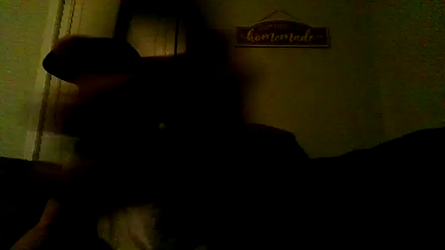 Snapshot of jizzyunit chatting on 12-12-24, 09:40 jizzyunit online show from 12-12-24, 09:40