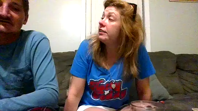 Snapshot of jizzyunit chatting on 12-24-24, 10:11 jizzyunit online show from 12-24-24, 10:11