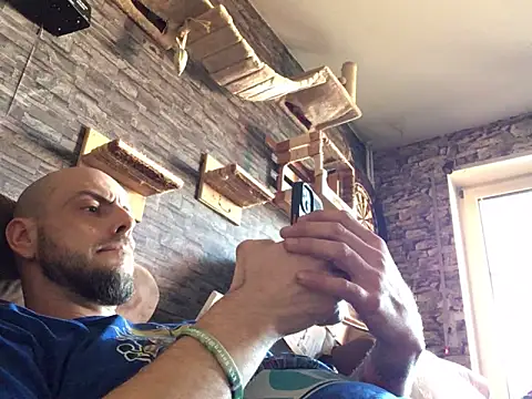 kissfreak85 online show from 12-26-24, 12:59