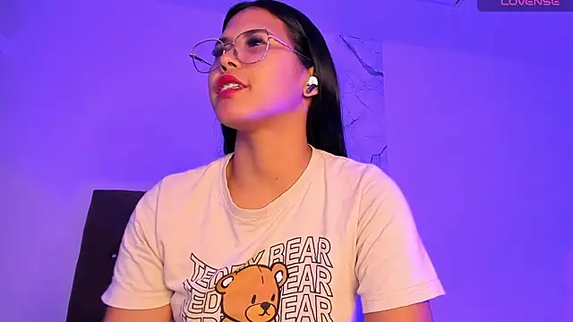 alysson 18 online show from 11-18-25, 03:38