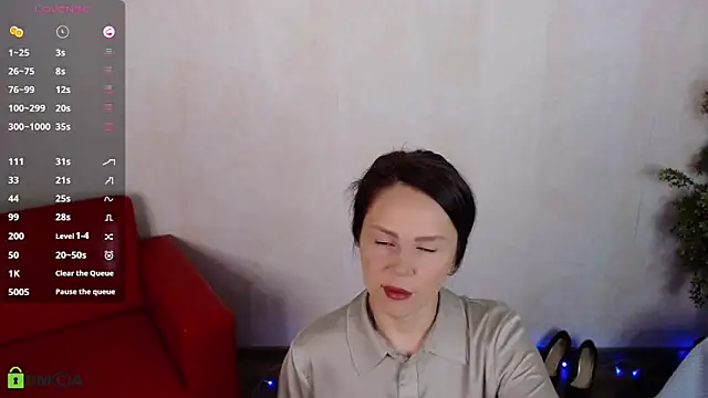 VickyGolden online show from 01-19-26, 04:49