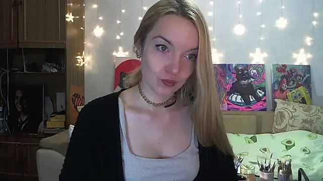 Snapshot of SecretSophia chatting on 12-04-24, 02:37 SecretSophia online show from 12-04-24, 02:37