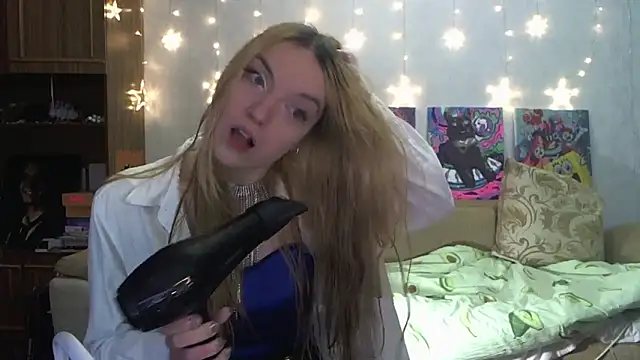 Snapshot of SecretSophia chatting on 01-14-25, 05:23 SecretSophia online show from 01-14-25, 05:23