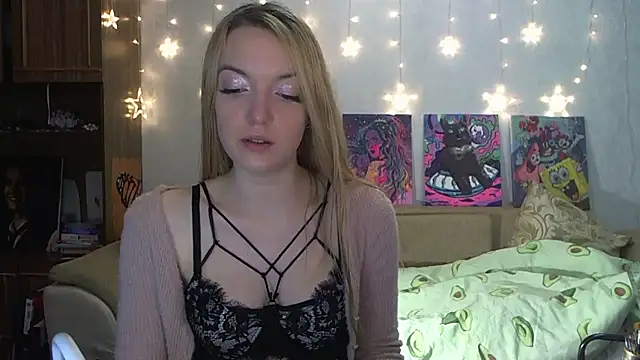 Snapshot of SecretSophia chatting on 01-19-25, 04:36 SecretSophia online show from 01-19-25, 04:36