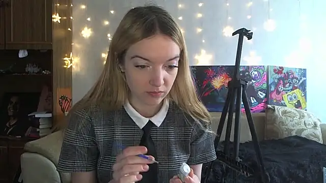 Snapshot of SecretSophia chatting on 02-11-25, 08:48 SecretSophia online show from 02-11-25, 08:48