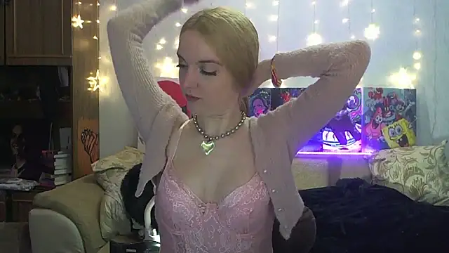 Snapshot of SecretSophia chatting on 03-07-25, 08:00 SecretSophia online show from 03-07-25, 08:00