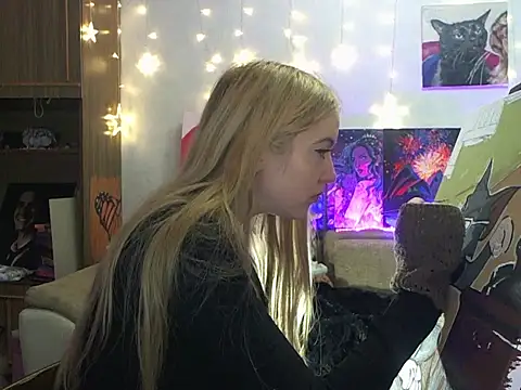 Snapshot of SecretSophia chatting on 03-19-25, 09:37 SecretSophia online show from 03-19-25, 09:37