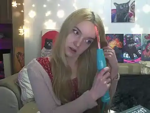 Snapshot of SecretSophia chatting on 03-21-25, 07:35 SecretSophia online show from 03-21-25, 07:35