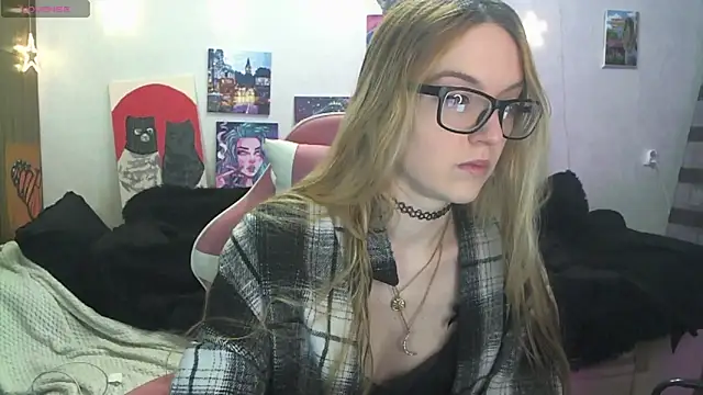 SecretSophia online show from 02-12-26, 09:54