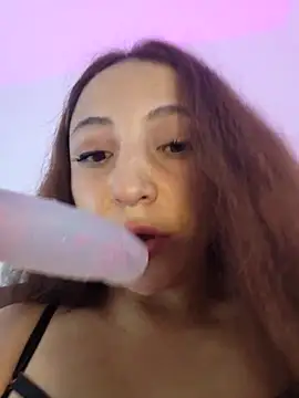 VickyHoult online show from 03-03-25, 09:05