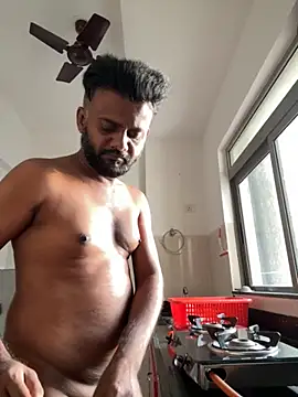 Snapshot of HIMSEXY chatting on 10-08-25, 01:36 HIMSEXY online show from 10-08-25, 01:36