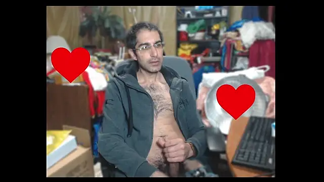 Snapshot of Gsmile1 chatting on 12-26-24, 10:41 Gsmile1 online show from 12-26-24, 10:41