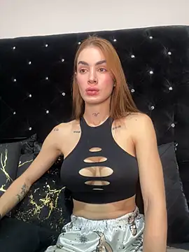 Snapshot of SofiaCarter chatting on 12-18-24, 04:17 SofiaCarter online show from 12-18-24, 04:17