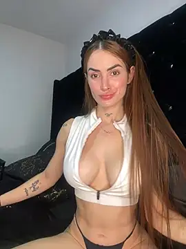 Snapshot of SofiaCarter chatting on 01-21-25, 01:18 SofiaCarter online show from 01-21-25, 01:18