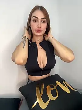 Snapshot of SofiaCarter chatting on 02-18-25, 10:03 SofiaCarter online show from 02-18-25, 10:03