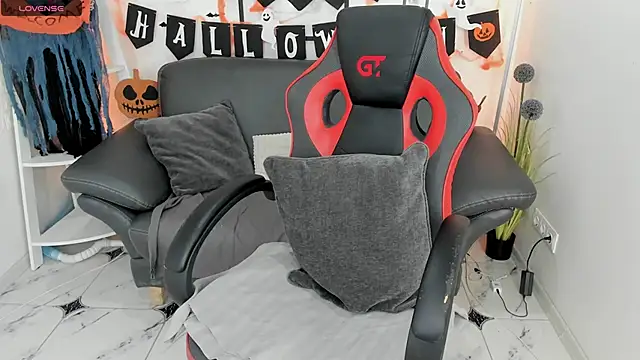 CharmedDoll online show from 10-17-25, 06:27