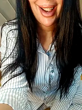 Queen sousou online show from 12-18-25, 08:26