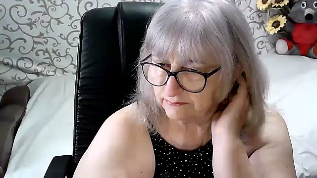 LolkaAlyss online show from 02-17-25, 08:41