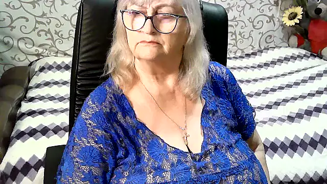 LolkaAlyss online show from 03-18-25, 07:42