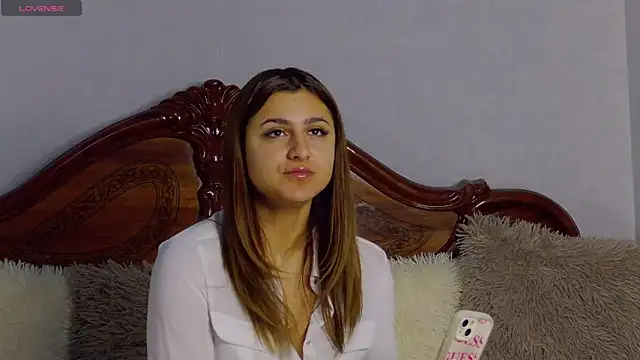 NicolePlay online show from 12-19-25, 06:09