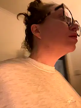 Snapshot of FemDom_RubyKnightXXO chatting on 11-28-25, 05:37 FemDom RubyKnightXXO online show from 11-28-25, 05:37