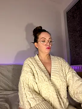 Snapshot of FemDom_RubyKnightXXO chatting on 11-30-25, 04:11 FemDom RubyKnightXXO online show from 11-30-25, 04:11