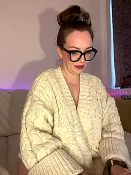 Snapshot of FemDom_RubyKnightXXO chatting on 12-22-25, 02:25 FemDom RubyKnightXXO online show from 12-22-25, 02:25