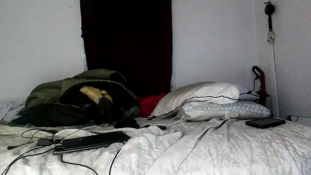 RinsingWood84 online show from 12-19-24, 07:51