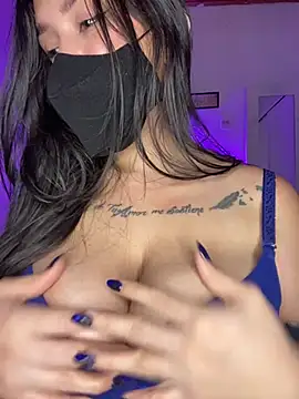 Snapshot of Lalitha_ chatting on 02-25-25, 02:25 Lalitha online show from 02-25-25, 02:25