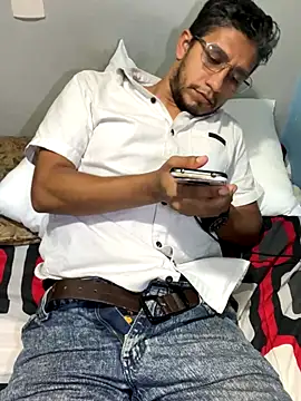 Darkdickhard online show from 10-21-25, 03:29